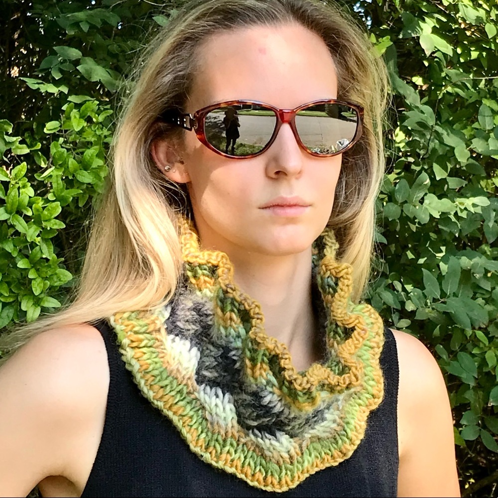 Handmade Neck Warmer (K19-2H)